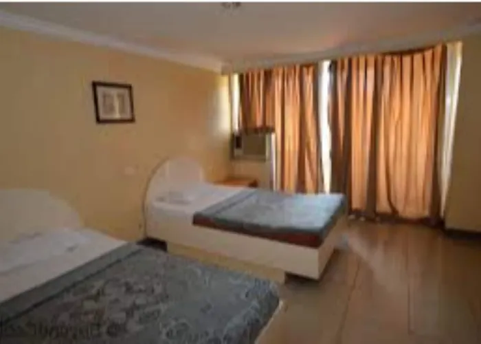 Capitol Tourist 3* Cebu